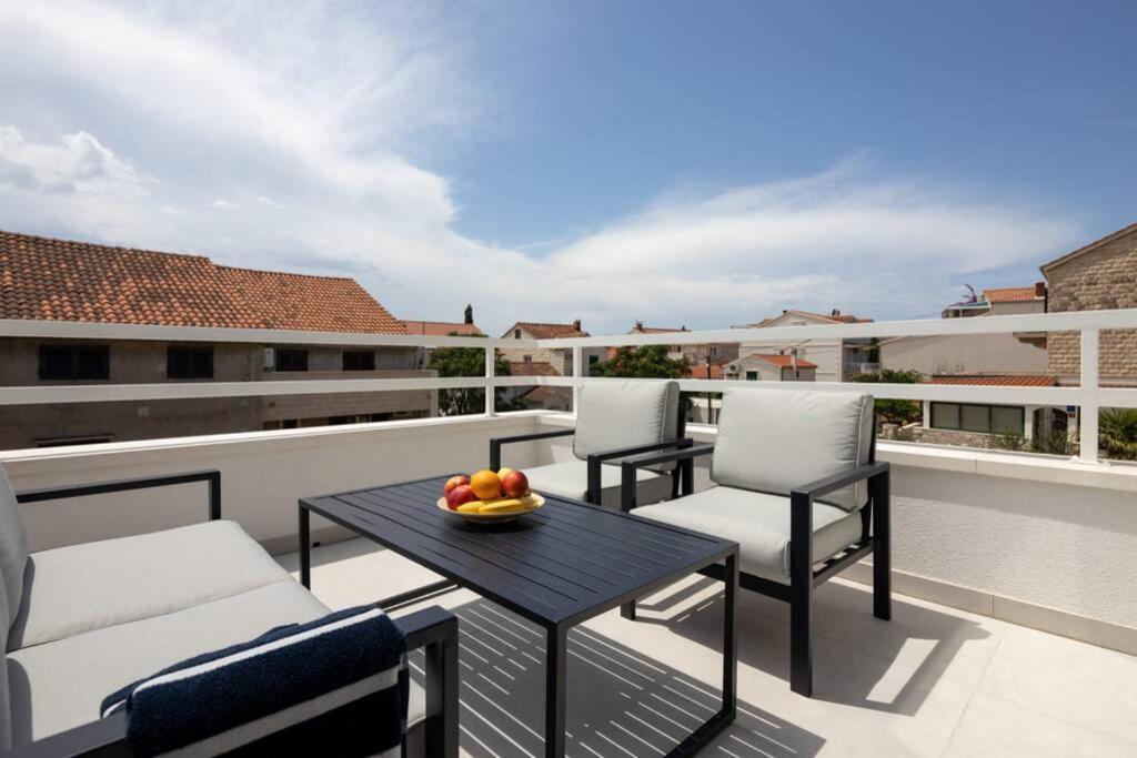 Holiday In Bol **** Green Apartment Ngoại thất bức ảnh